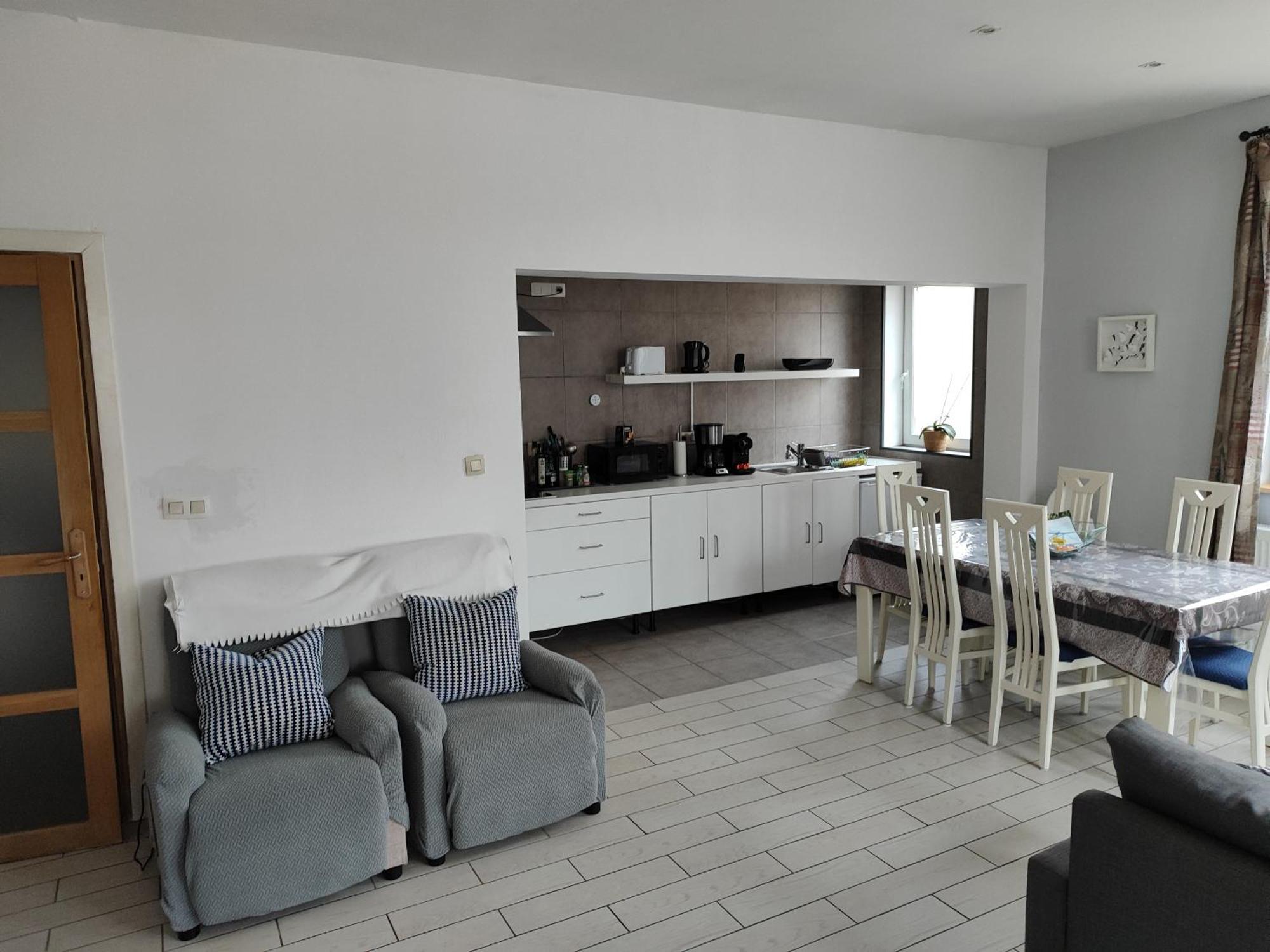 Appartement Spacieux Avec Parking Et Terrasse Де Пане Екстериор снимка