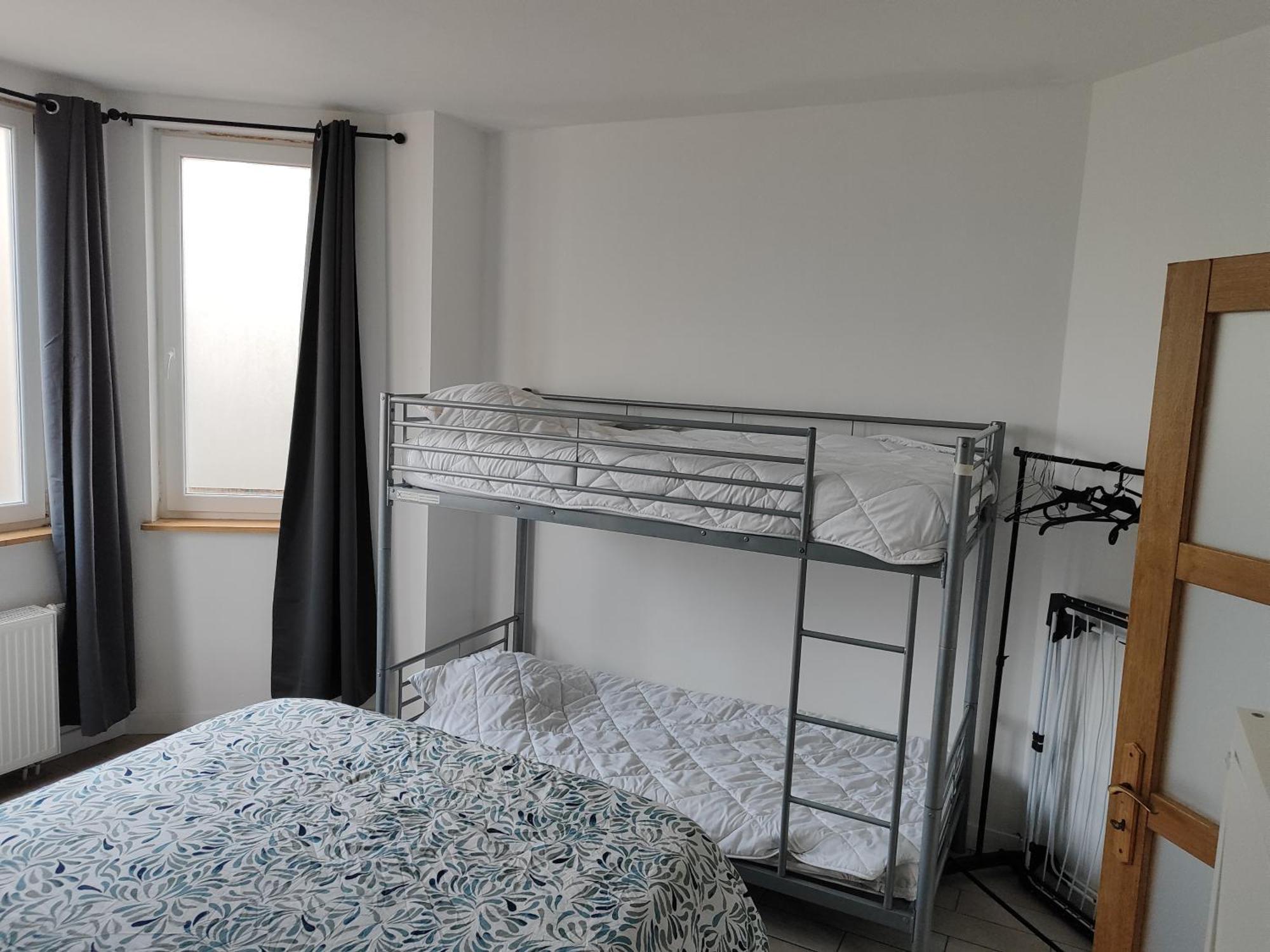 Appartement Spacieux Avec Parking Et Terrasse Де Пане Екстериор снимка