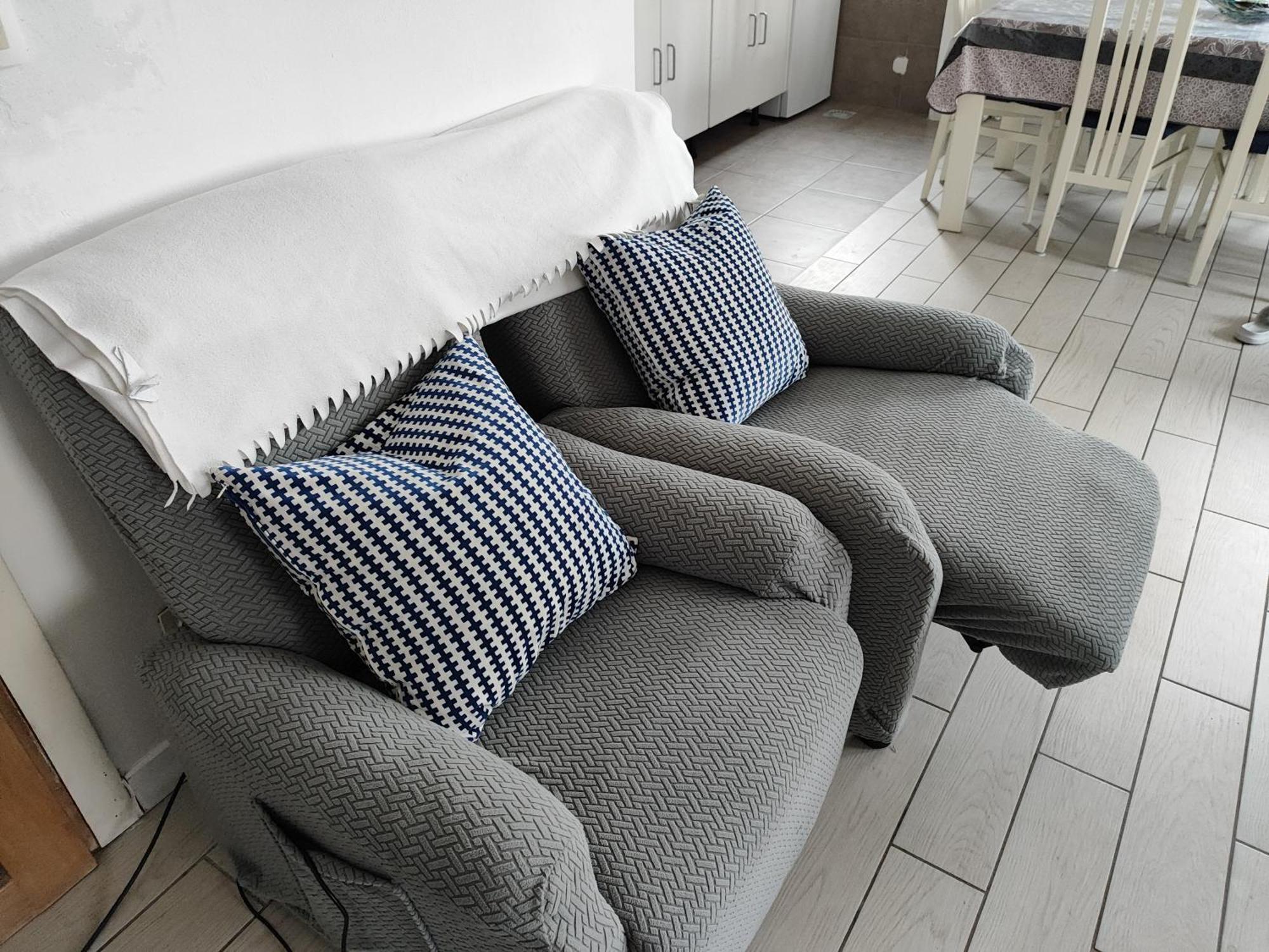 Appartement Spacieux Avec Parking Et Terrasse Де Пане Екстериор снимка